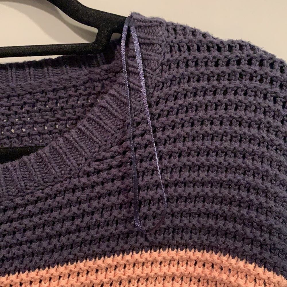 Sweater - Picture 5 of 7